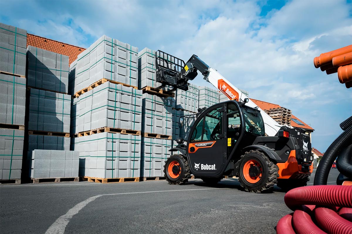 Bobcat manipulador telescópico supercompacto TL25.60