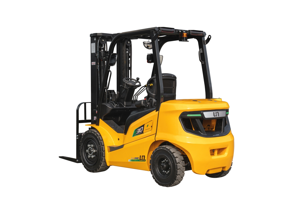 ALQUILER CARRETILLA ELÉCTRICA 4 RUEDAS BATERIA LITIO DE 4.000-5.000KG