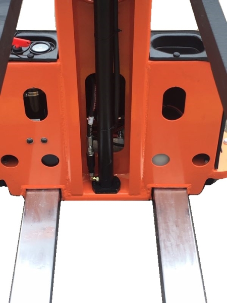 Apilador autocargable semieléctrico SDYG-Z