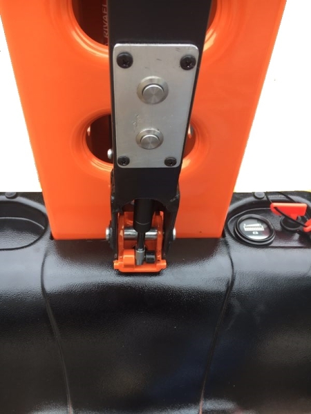 Apilador autocargable semieléctrico SDYG-Z